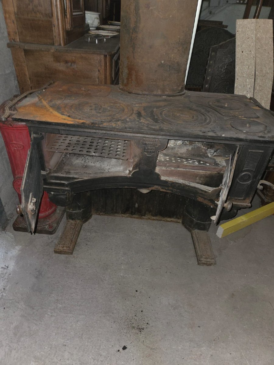 Early 20th Century Cast Iron Maillard Fireplace Stove -photo-2