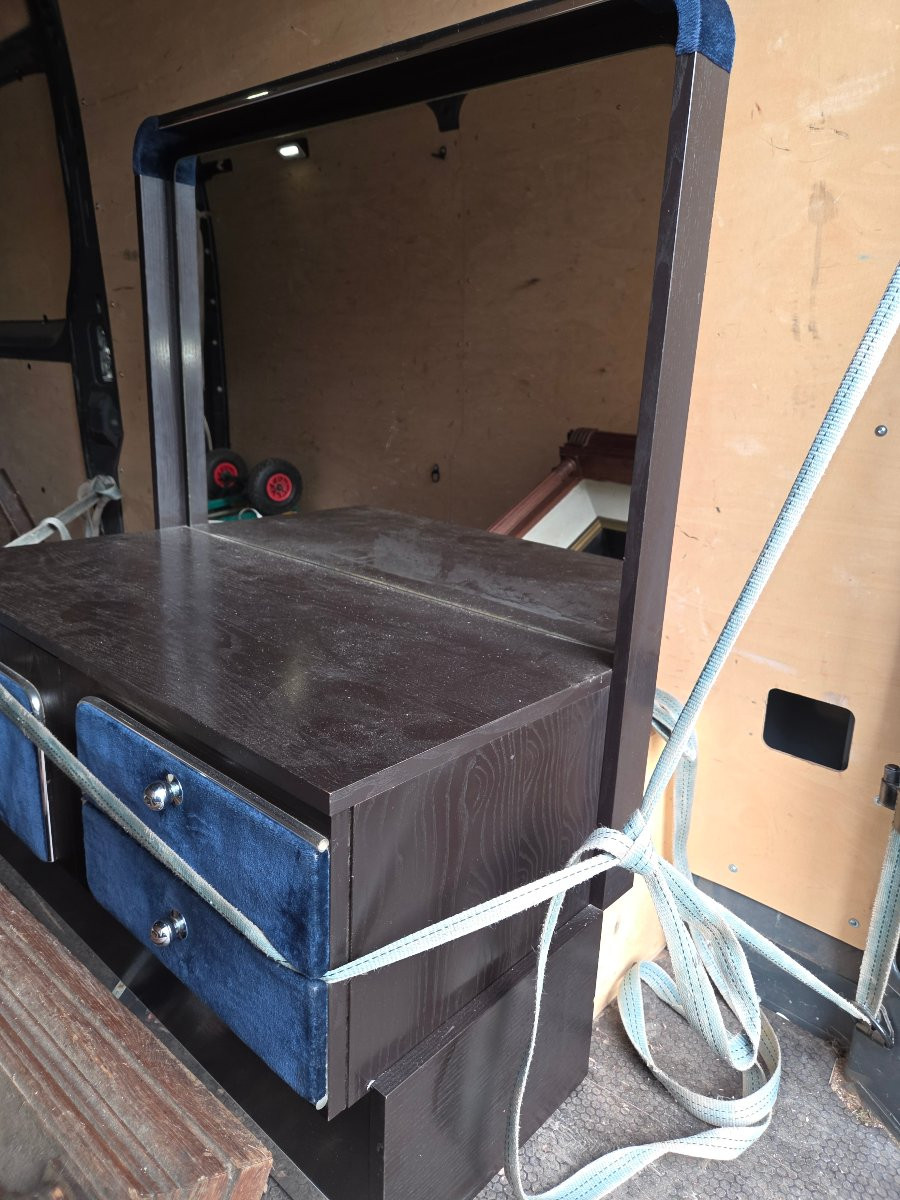 Pomtrona Hairdresser From The Early 80s-photo-1