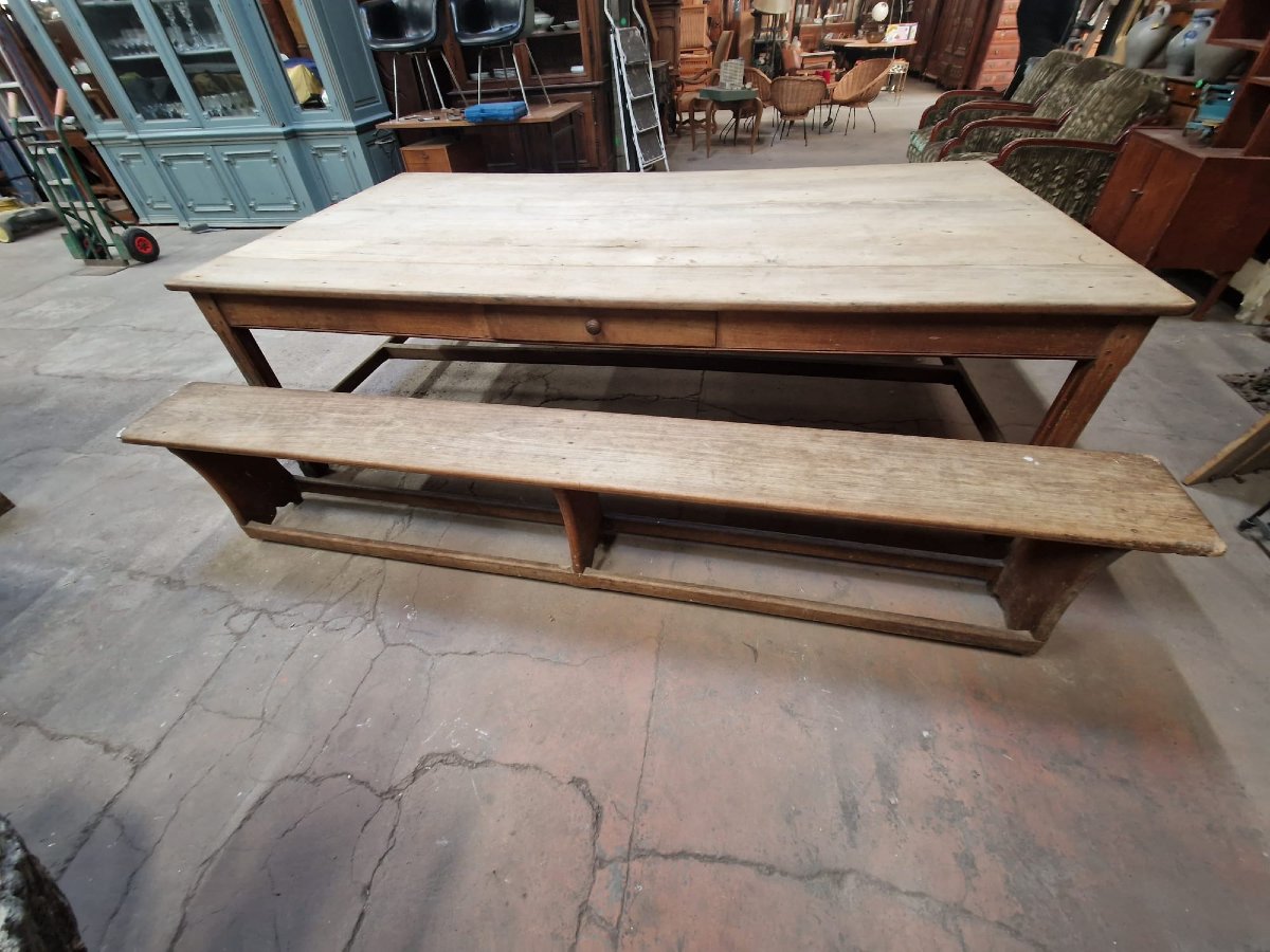 Very Large Table And Its 2 Benches In Early 20th-century Beechwood, Originating From A Castle In The 54th District.-photo-4