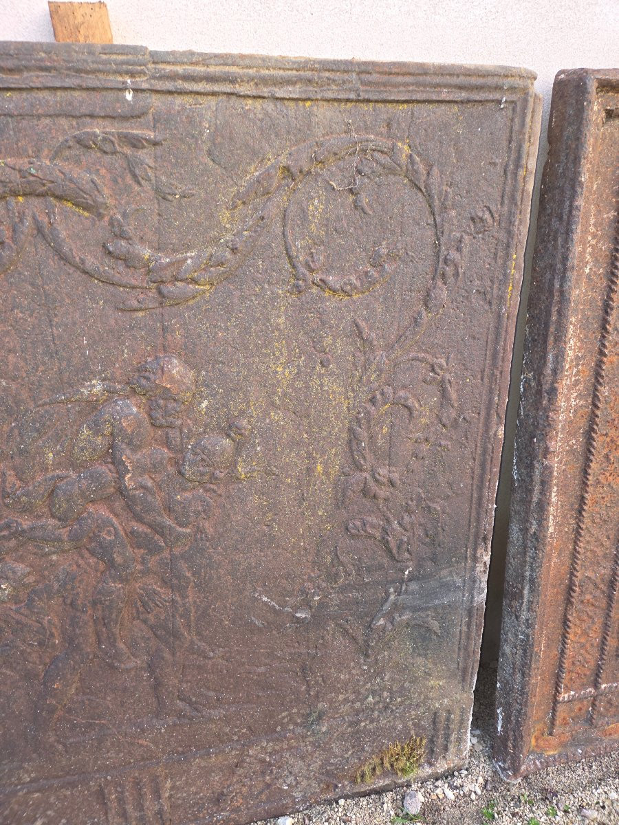 Large 19th-century Fireplace Backplate With A Decoration Of Antique Figures-photo-2