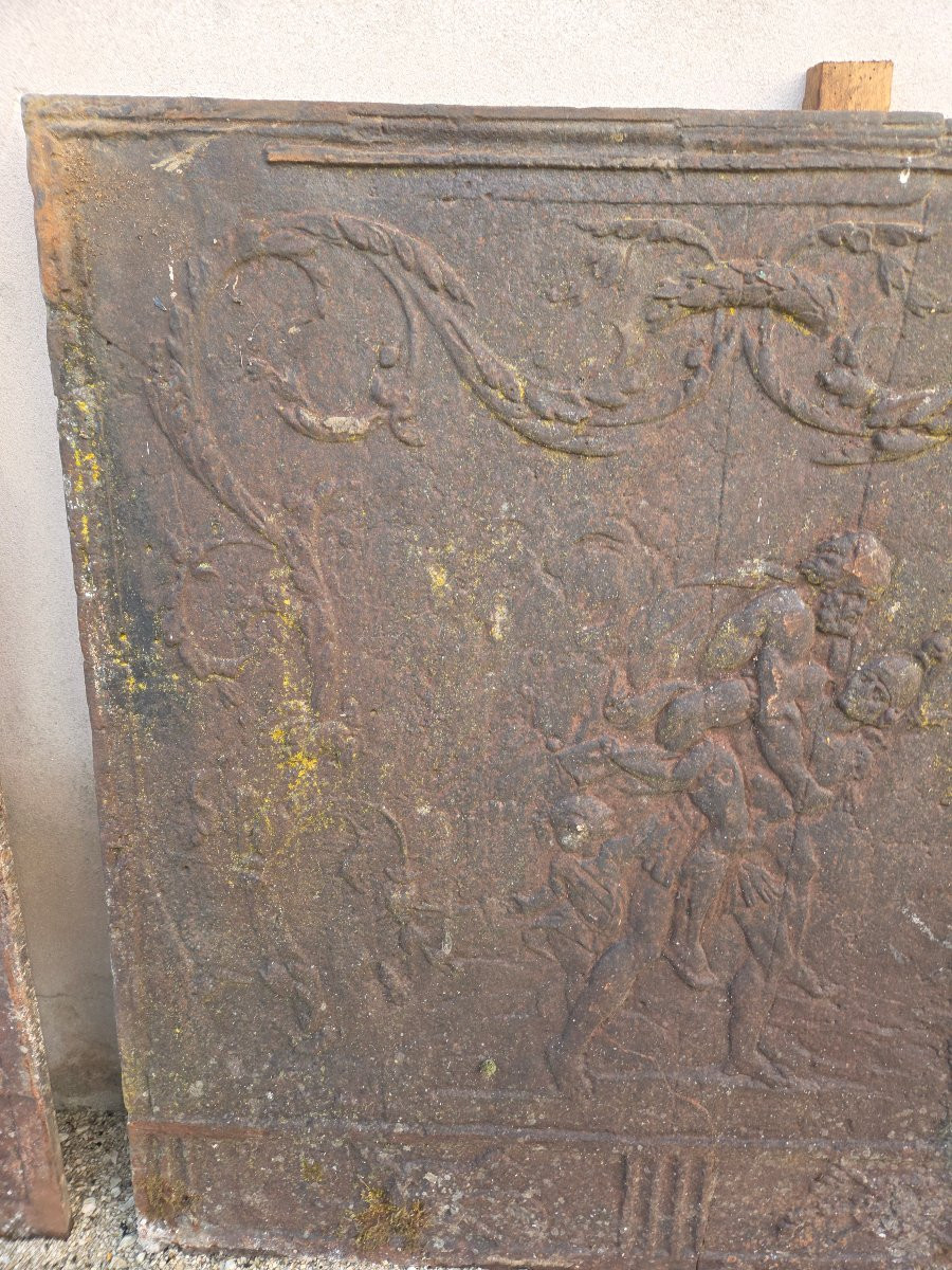 Large 19th-century Fireplace Backplate With A Decoration Of Antique Figures-photo-3