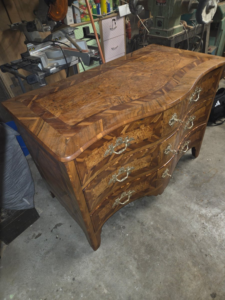 18th Century Alsatian Commode With Curved, Marquetry Details -photo-7