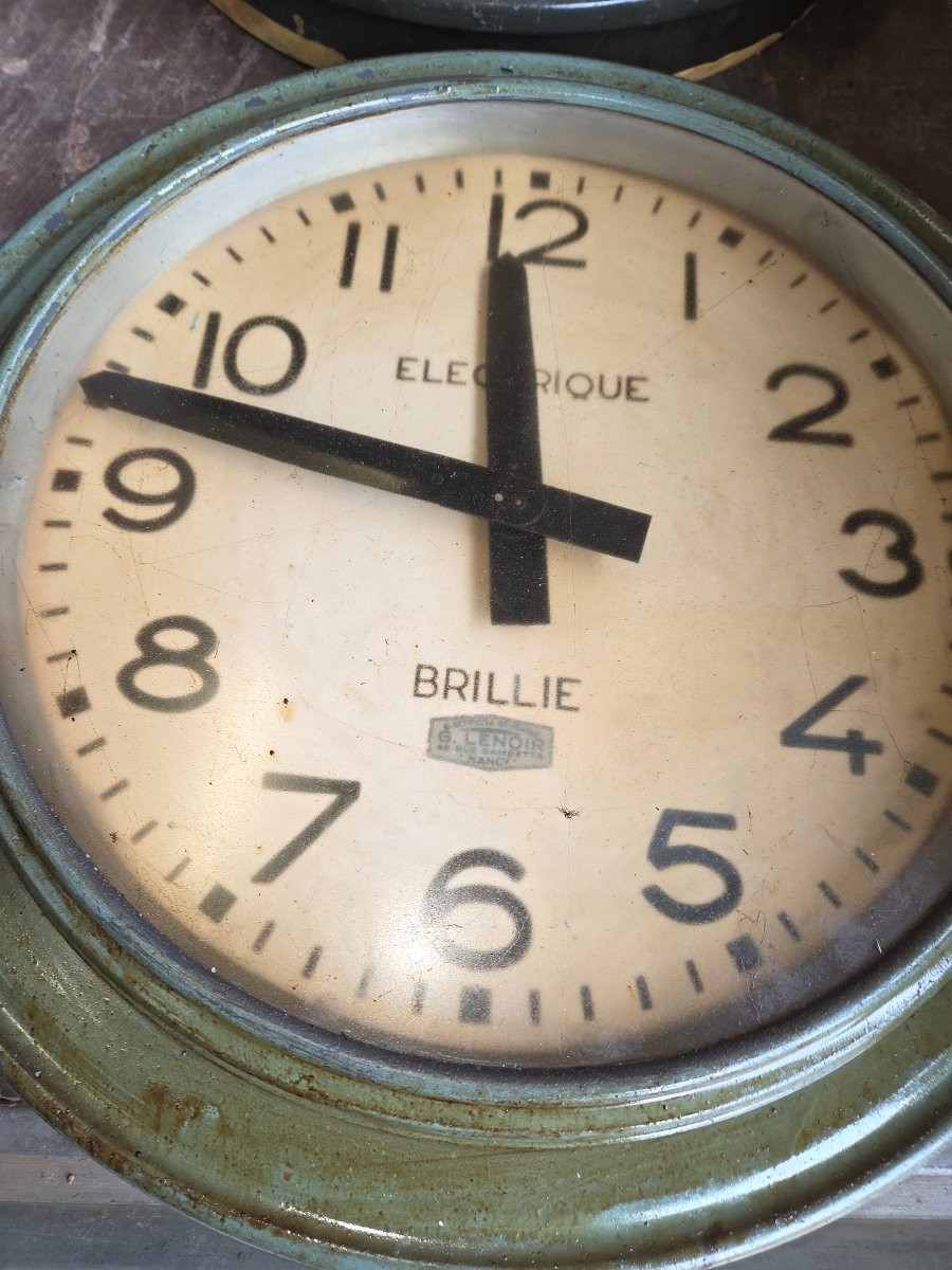 2 horloges d'usine Brillie revendeur Lenoir a Nancy -photo-3