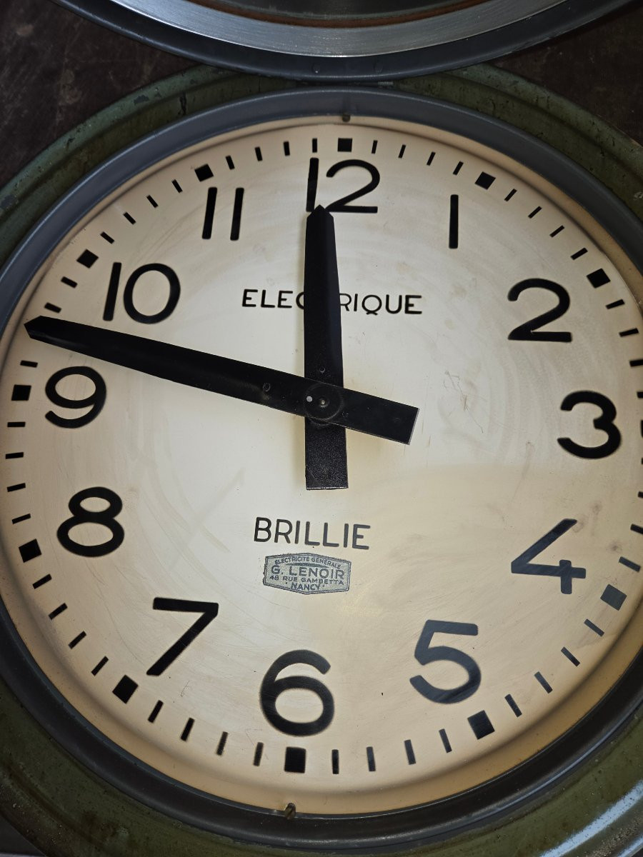 2 horloges d'usine Brillie revendeur Lenoir a Nancy -photo-4