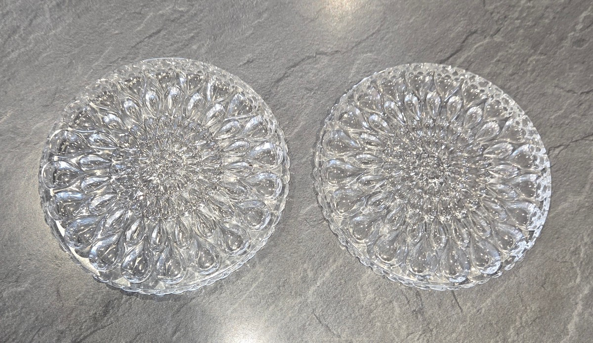 2 dessous de bouteille en cristal de Baccarat modèle aux gouttes des années 60
