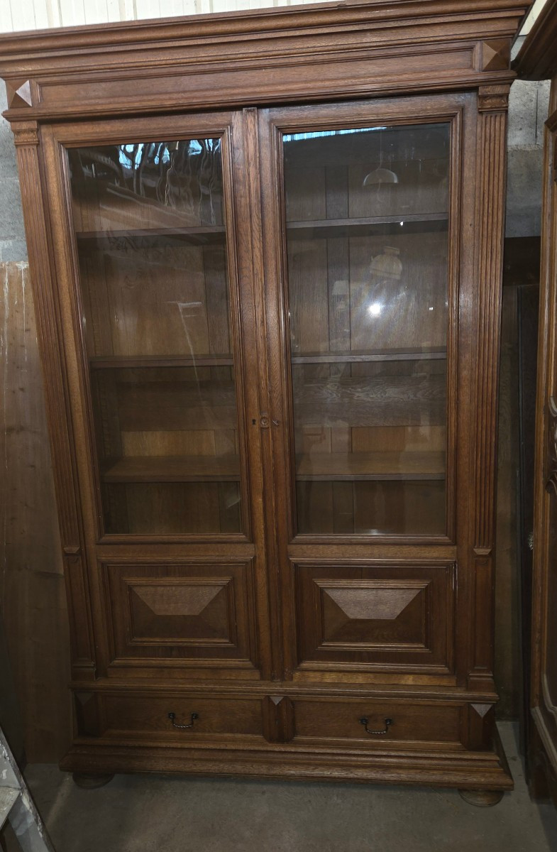 1920s Oak Bookcase In The Louis XIII Style 