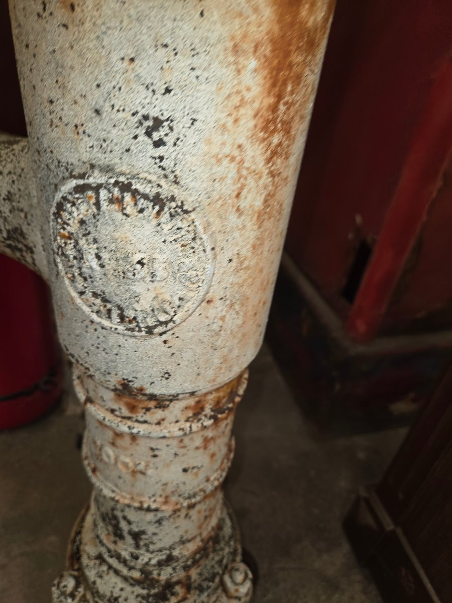 Pompe a eau en fonte de la deuxième partie du 19ème -photo-4