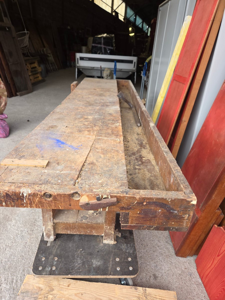 Former Workbench From An Early 20th-century Carpentry Workshop -photo-4