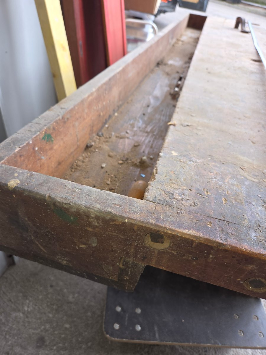 Former Workbench From An Early 20th-century Carpentry Workshop -photo-6