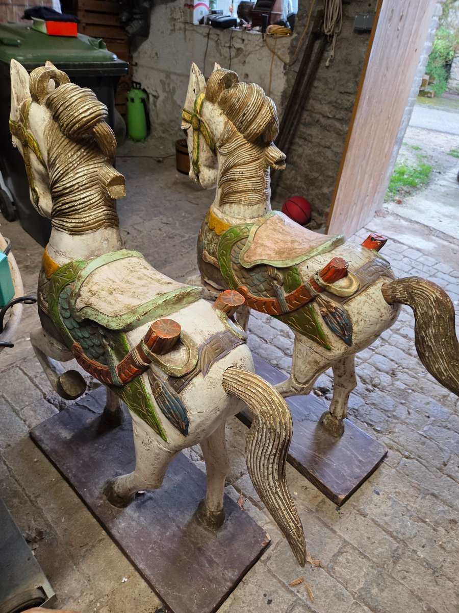 Paire de chevaux en bois ramenés de voyage en Asie dans les années 60-photo-3