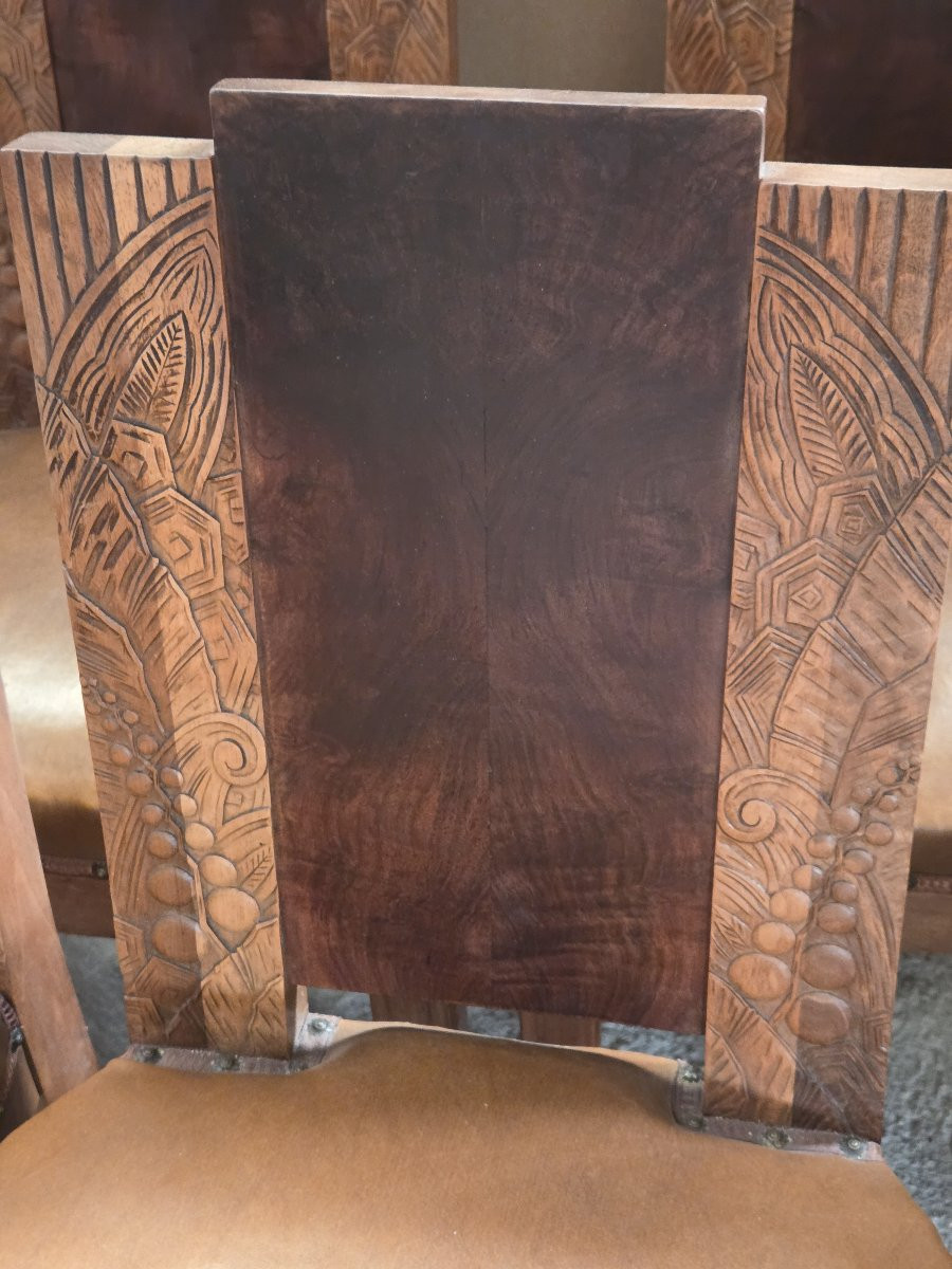 Richly Carved Renaissance Walnut Display Case Late 19th Early 20th Century-photo-1