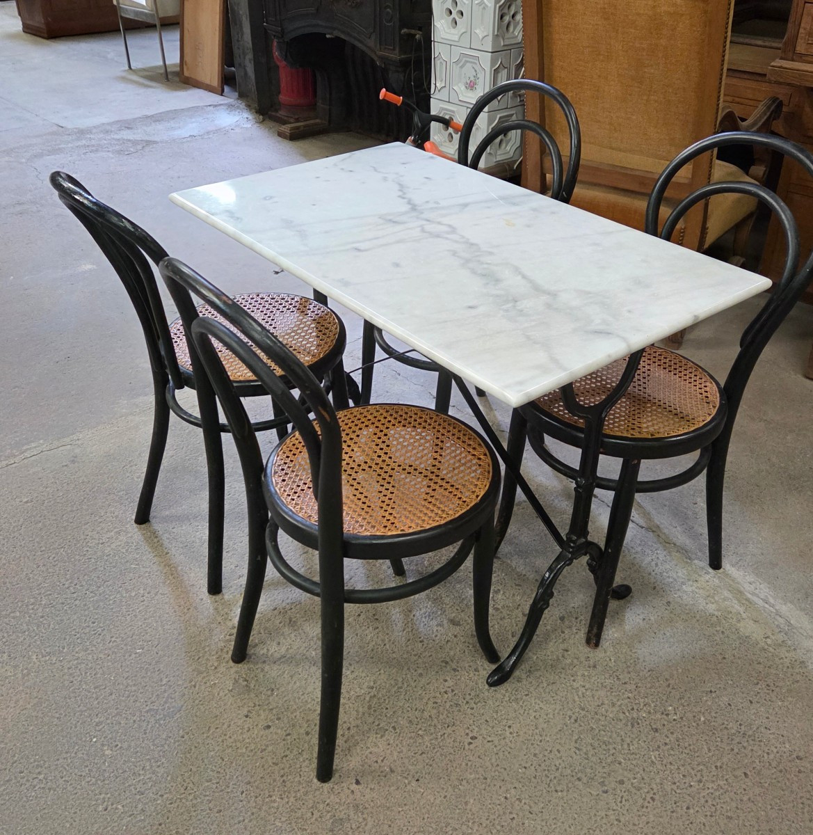 Marble And Cast-iron Bistro Table And 4 Mundus Chairs Circa 1900