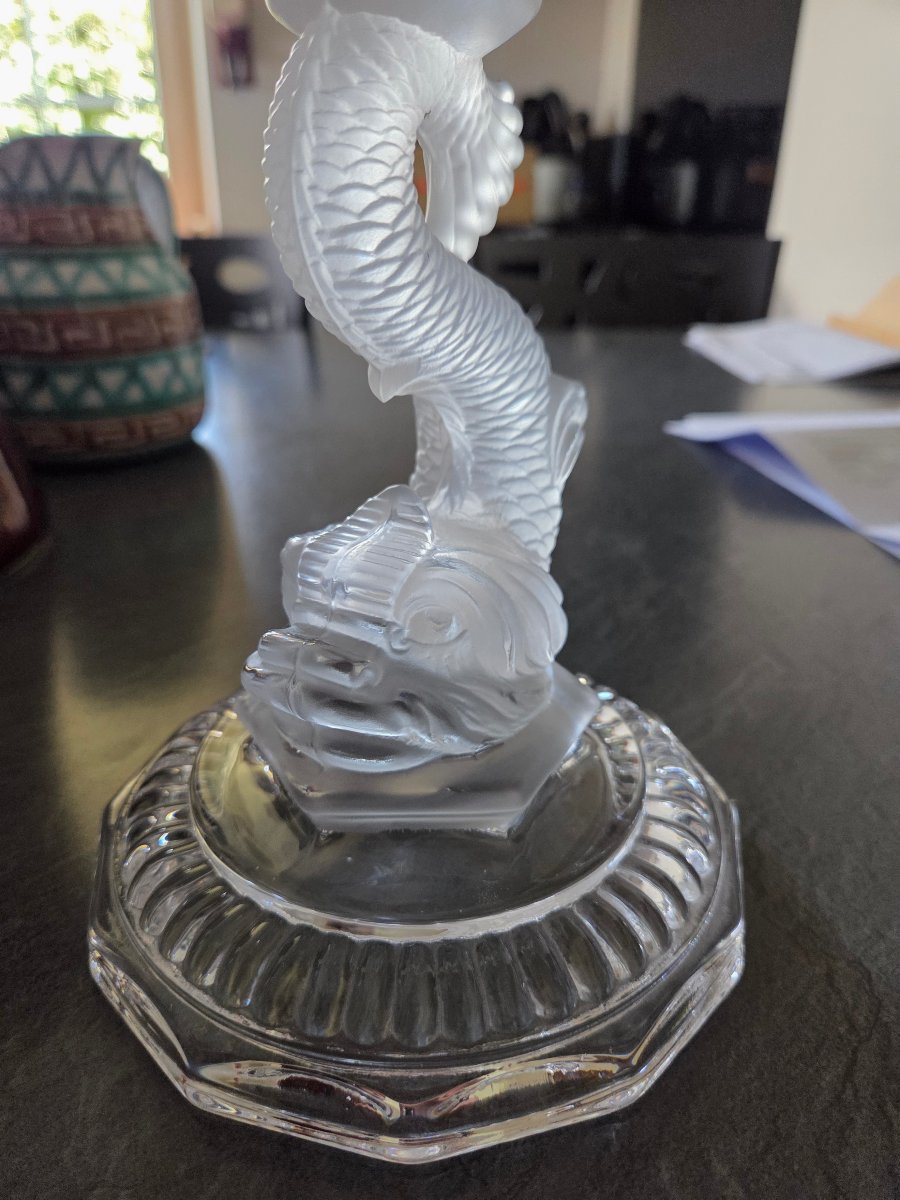 Vase en baccarat des années 50 le pietement et un dauphin -photo-2