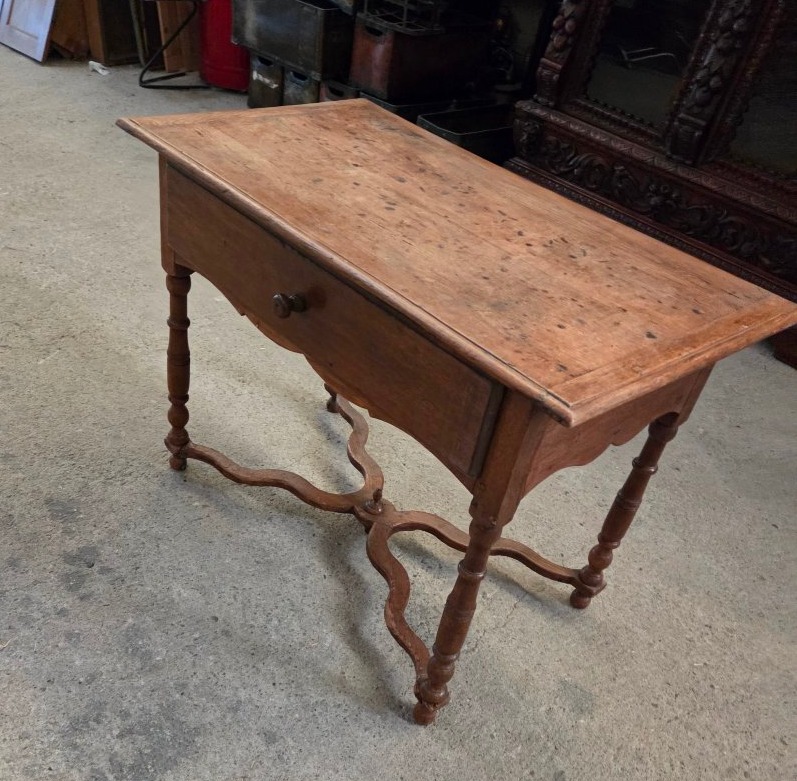 Table écritoire Louis XIV en chêne 