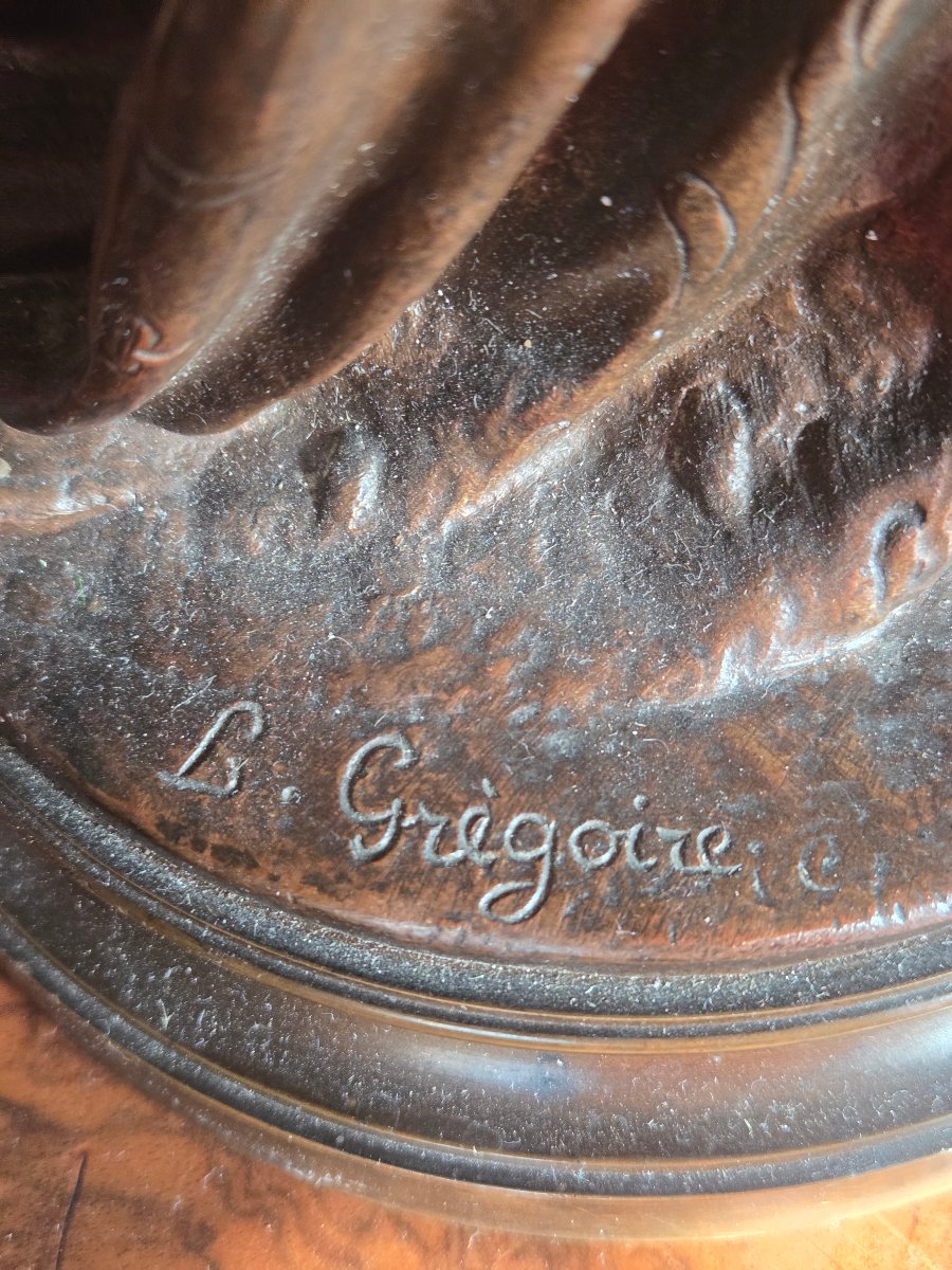 Bronze de Jean Louis Grégoire  La Lisseuse-photo-1
