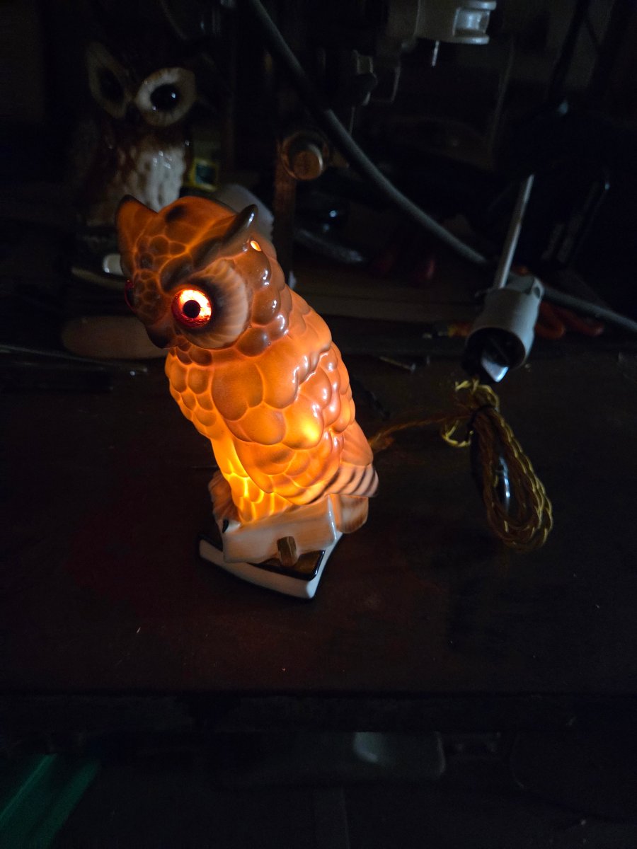 1950s Ceramic Children's Night Light With Sulfur-glazed Eyes, Owl Design-photo-3
