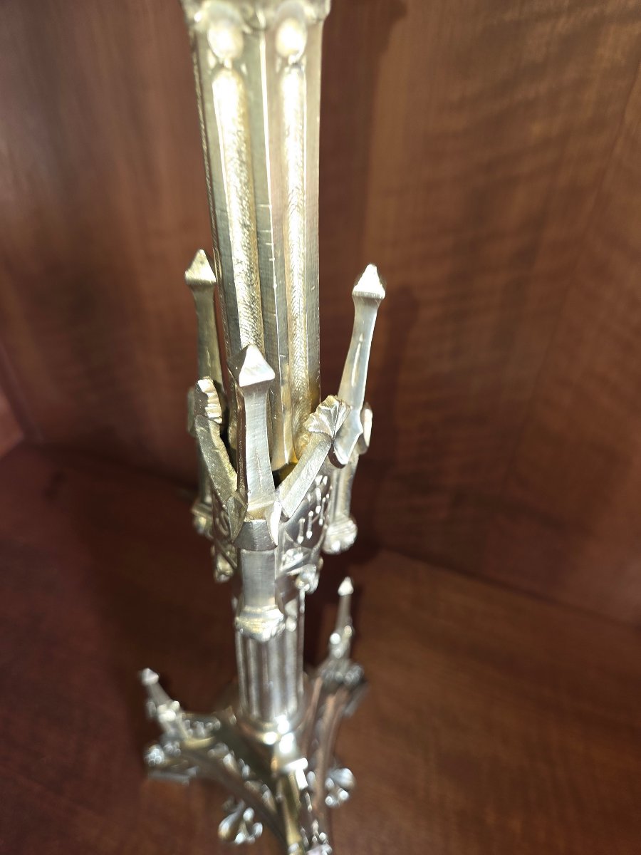 Pair Of 19th-century Gothic-style Bronze Candlesticks -photo-4