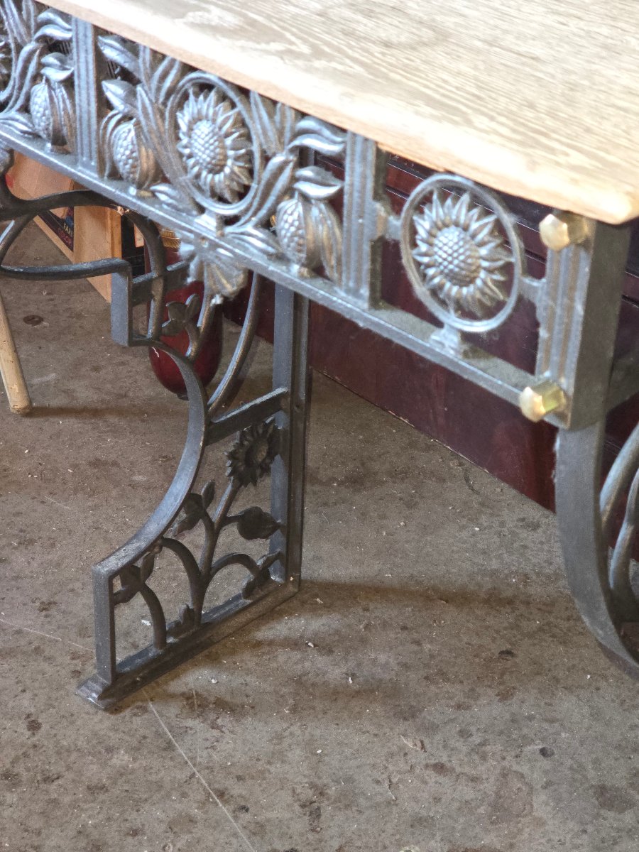 Cast-iron Console Table With Floral Decoration And An Oak Top From The 1900s-photo-2