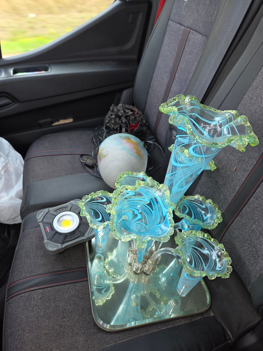 Centerpiece Or Antique Tulip Vase With Multiple Blue-and-white Art Glass Cups, Late 19th-photo-2