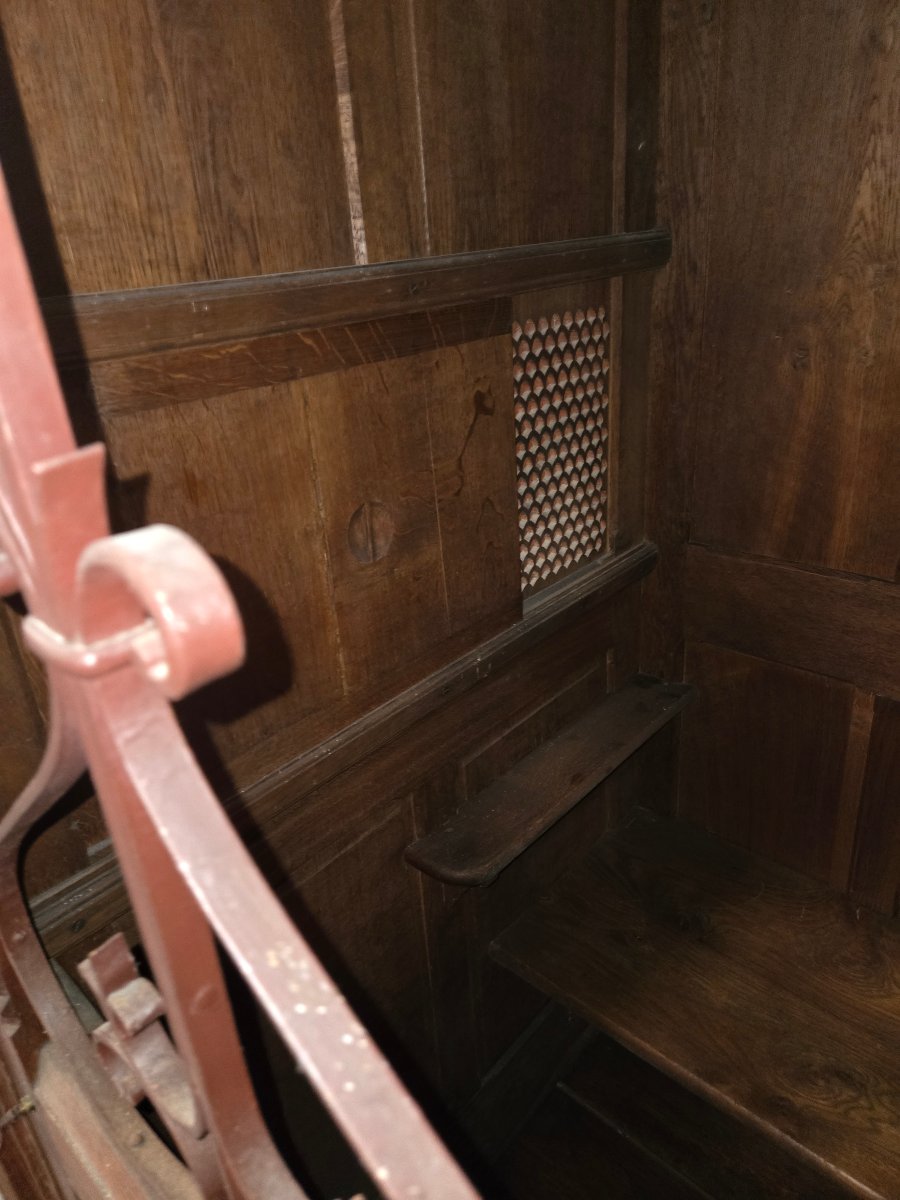 Late 19th-century Gothic Oak Confessional From A Convent In The Vosges -photo-2