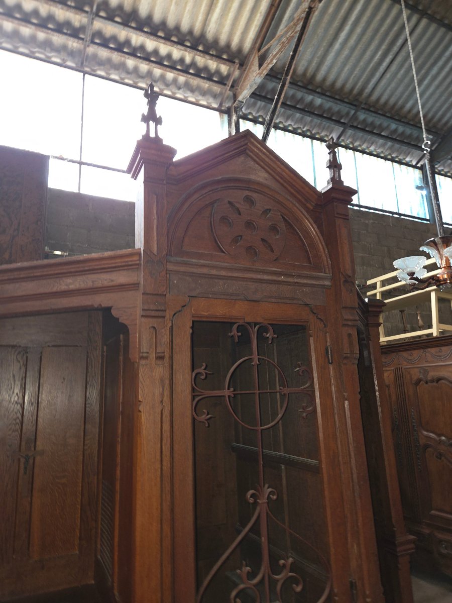 Late 19th-century Gothic Oak Confessional From A Convent In The Vosges -photo-3