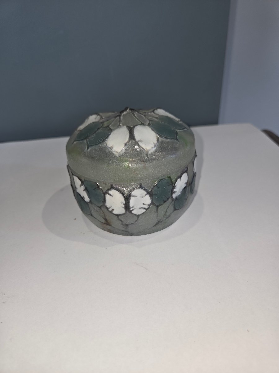 Bonbonnière en pâte de verre modele monnaie du pape signee argy Rousseau -photo-2