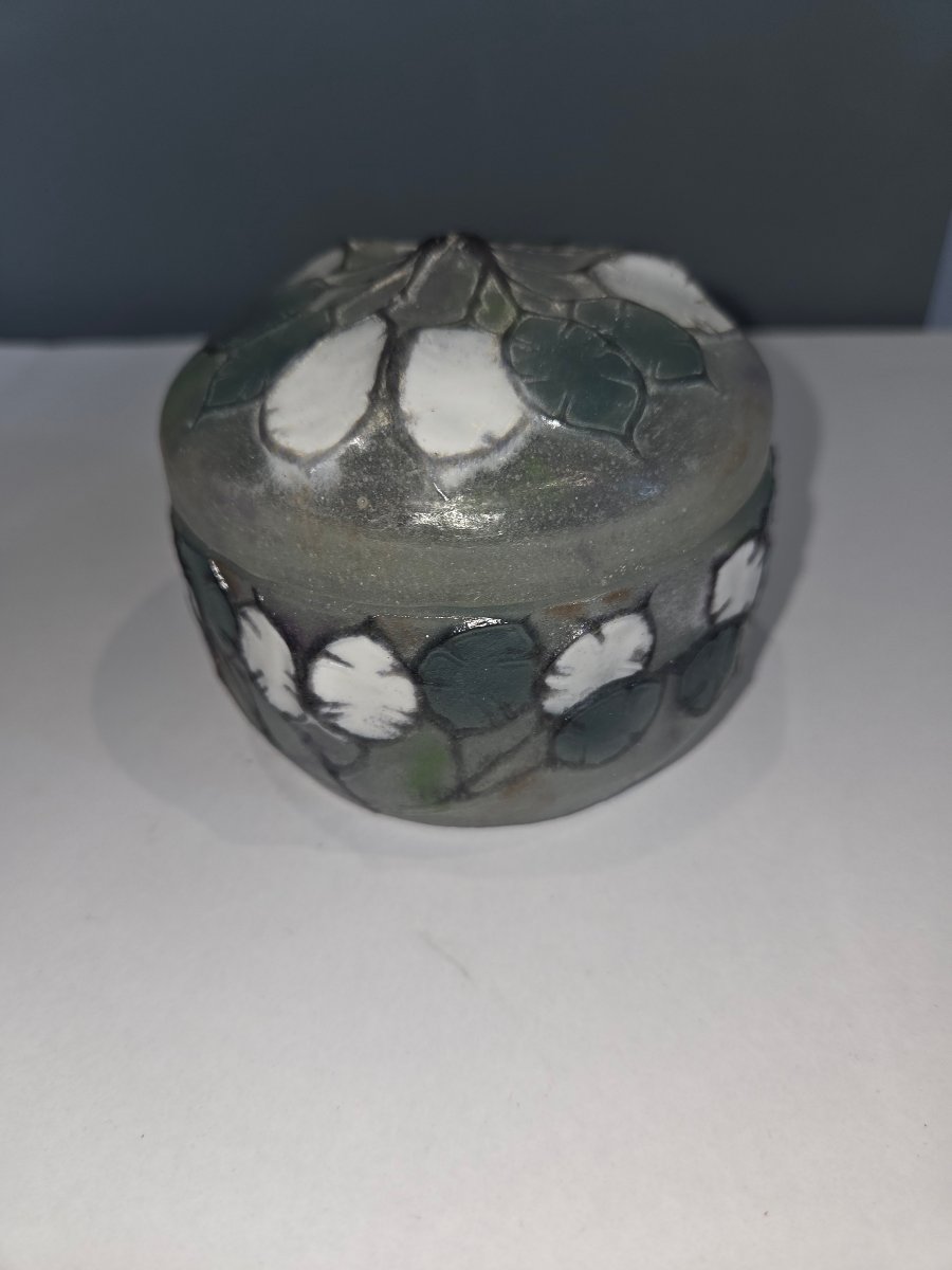Bonbonnière en pâte de verre modele monnaie du pape signee argy Rousseau -photo-3