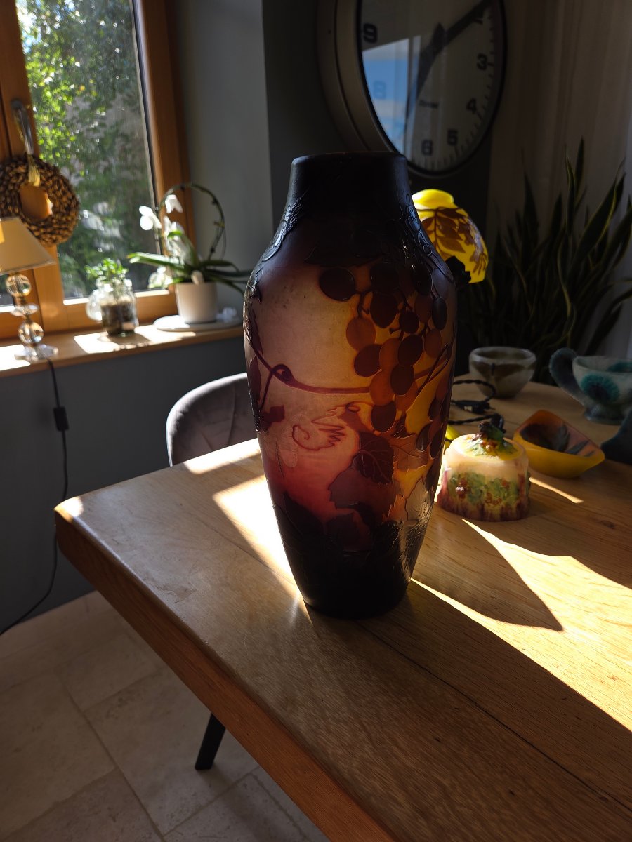 Art Nouveau Glass Paste Vase With A Grape Motif, Signed Saint Louis, Nancy (p. Nicolas)-photo-2