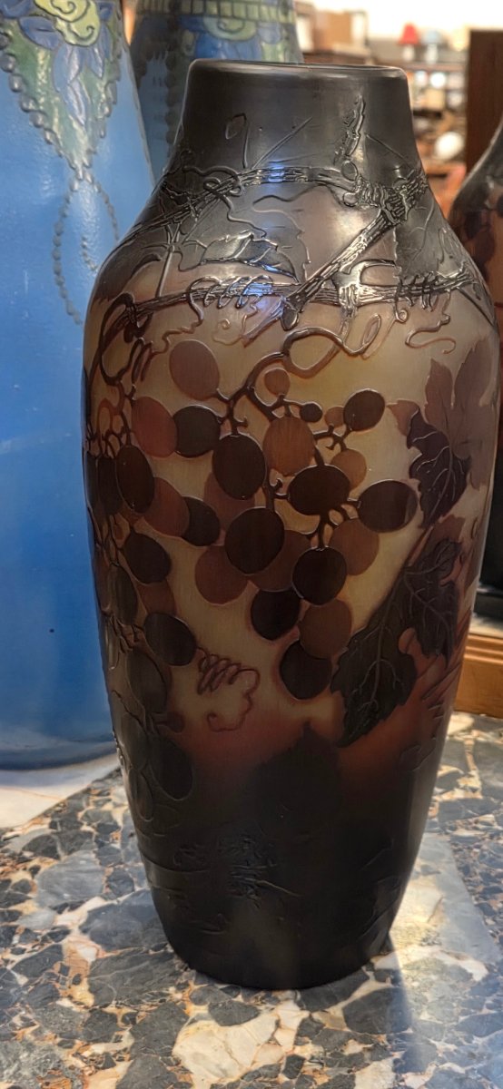 Art Nouveau Glass Paste Vase With A Grape Motif, Signed Saint Louis, Nancy (p. Nicolas)-photo-3