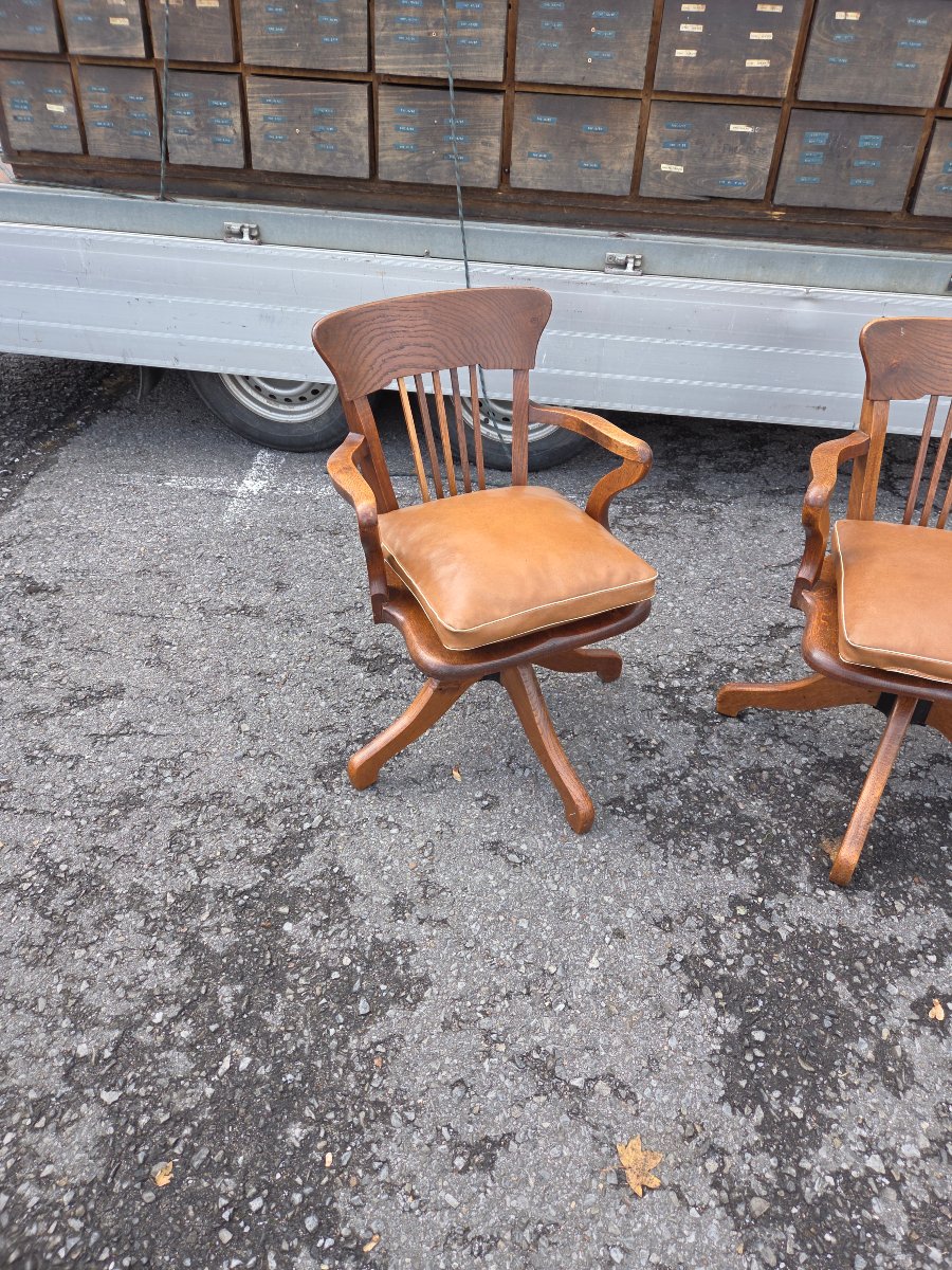 Pair Of American Oak Office Chairs From The Early 20th Century -photo-1