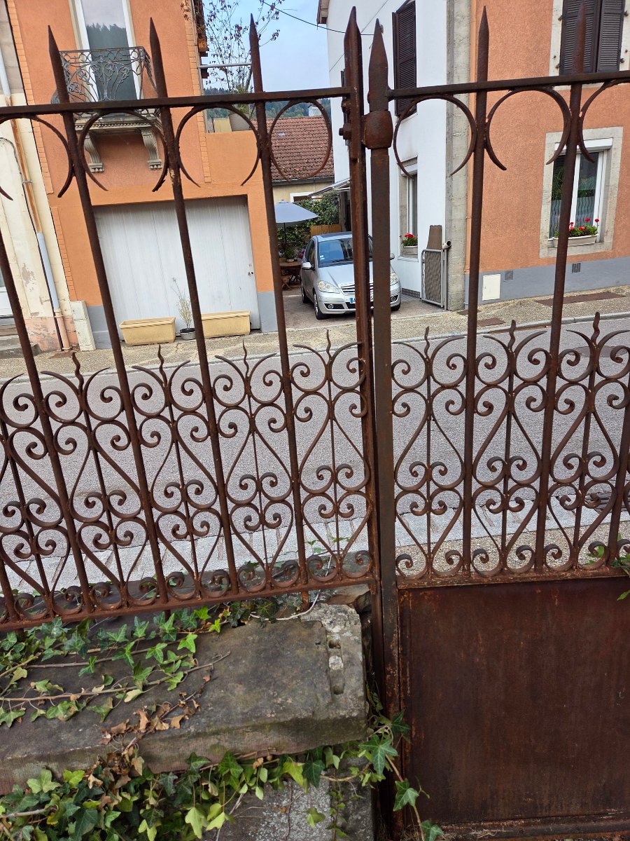 16.3 Meters Of 19th-century Wrought-iron Railings With A Gate-photo-3
