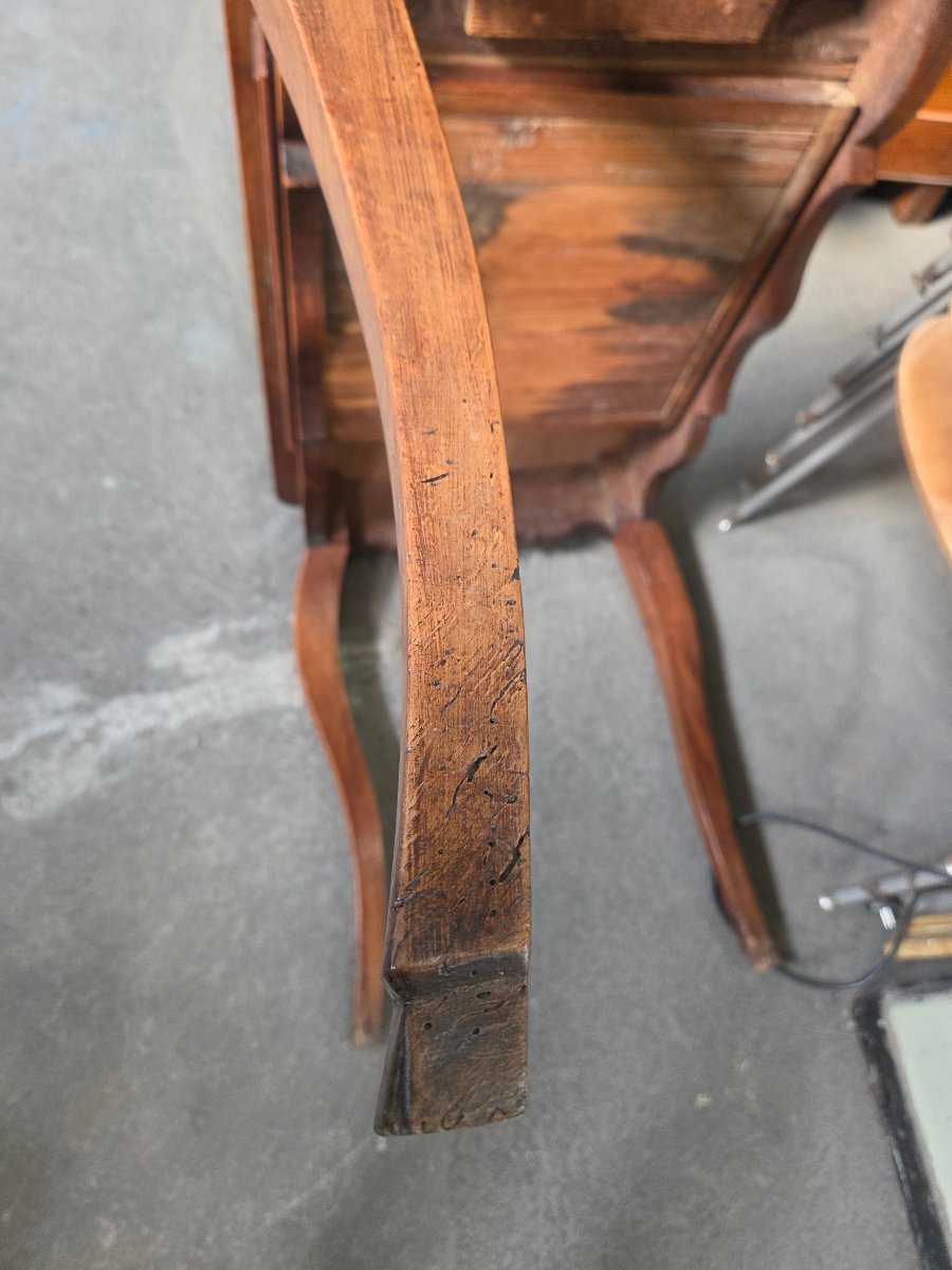 18th-century Louis XV Walnut Desk -photo-2