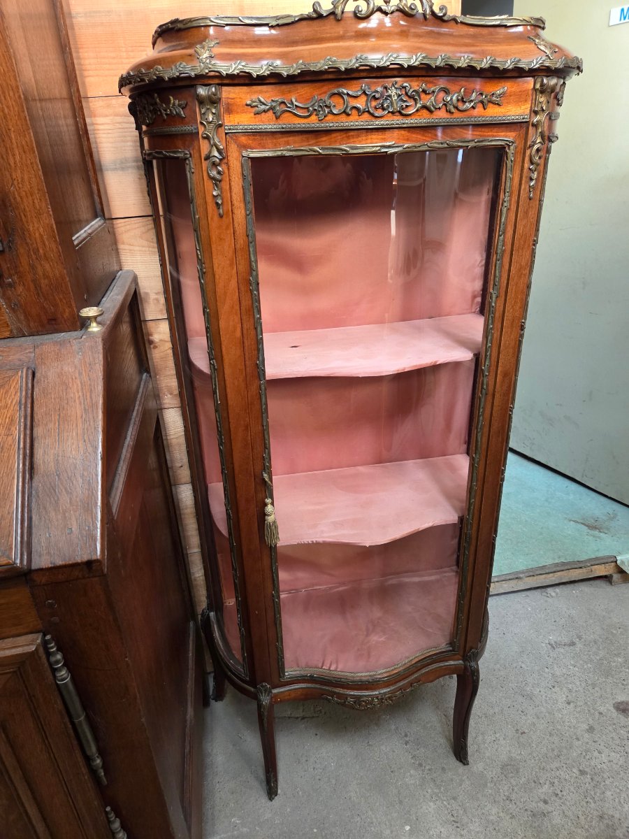 Louis XV-style Display Cabinet From The Late 19th Century 