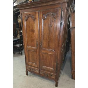 Armoire louis XIV en chene tres rare par son format 