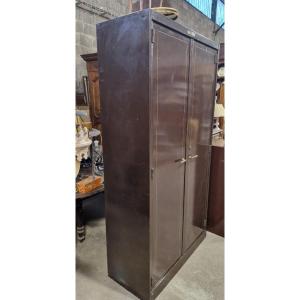 Rare armoire métallique Roneo avec couleur et liseré d'origine 