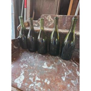 5 bouteilles en verre soufflé 18eme (contenant pour l'eau de vie)
