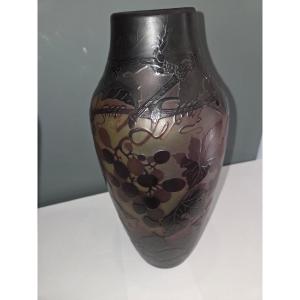 Art Nouveau Glass Paste Vase With A Grape Motif, Signed Saint Louis, Nancy (p. Nicolas)