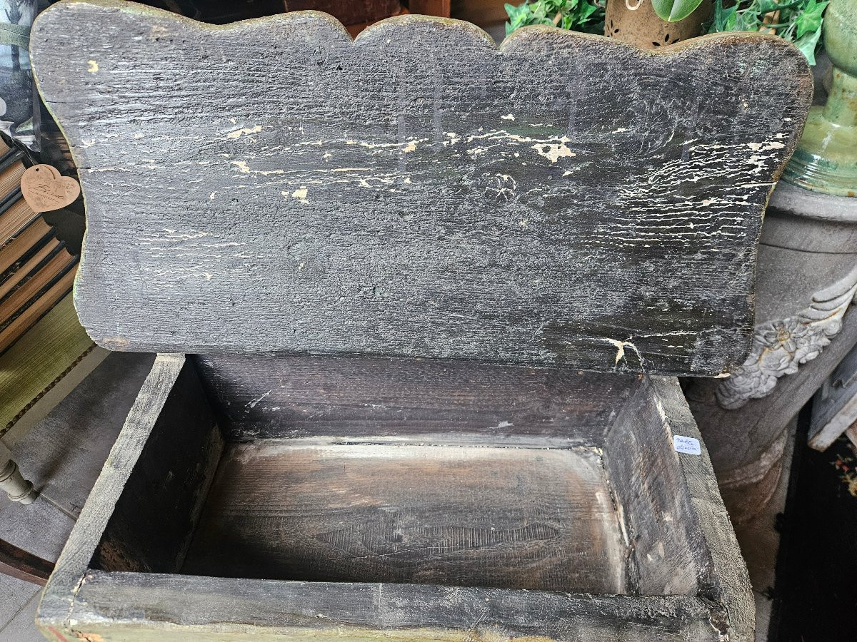  18th Century Alsatian Painted Chest-photo-2