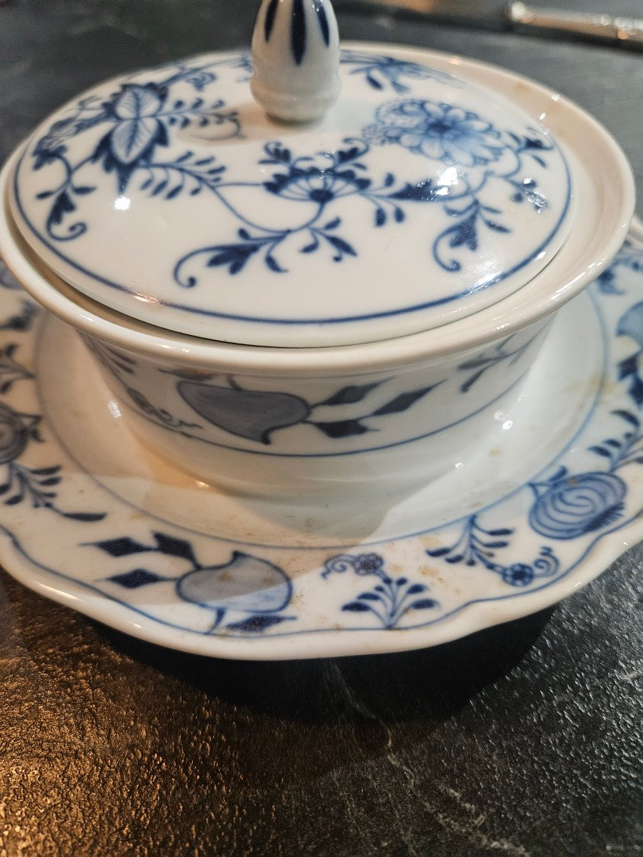 Beurrier en porcelaine de Meissen modèle oignon bleu -photo-1