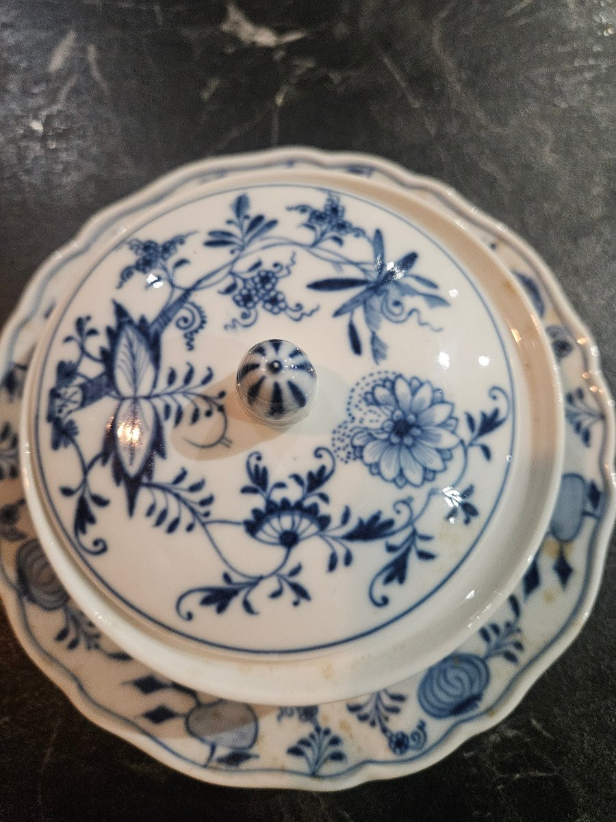 Beurrier en porcelaine de Meissen modèle oignon bleu -photo-6