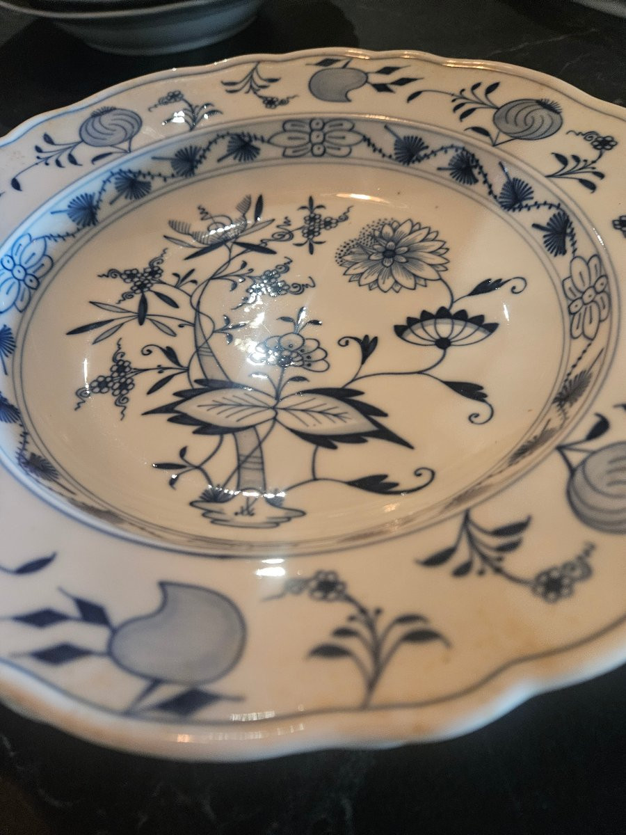 Paire de plat de service en porcelaine de Meissen modèle oignon bleu -photo-1