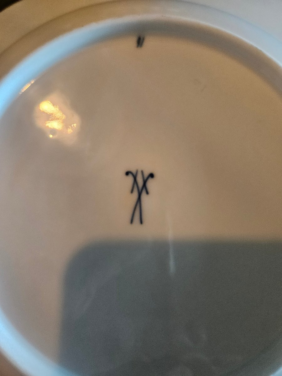 Paire de plat de service en porcelaine de Meissen modèle oignon bleu -photo-3