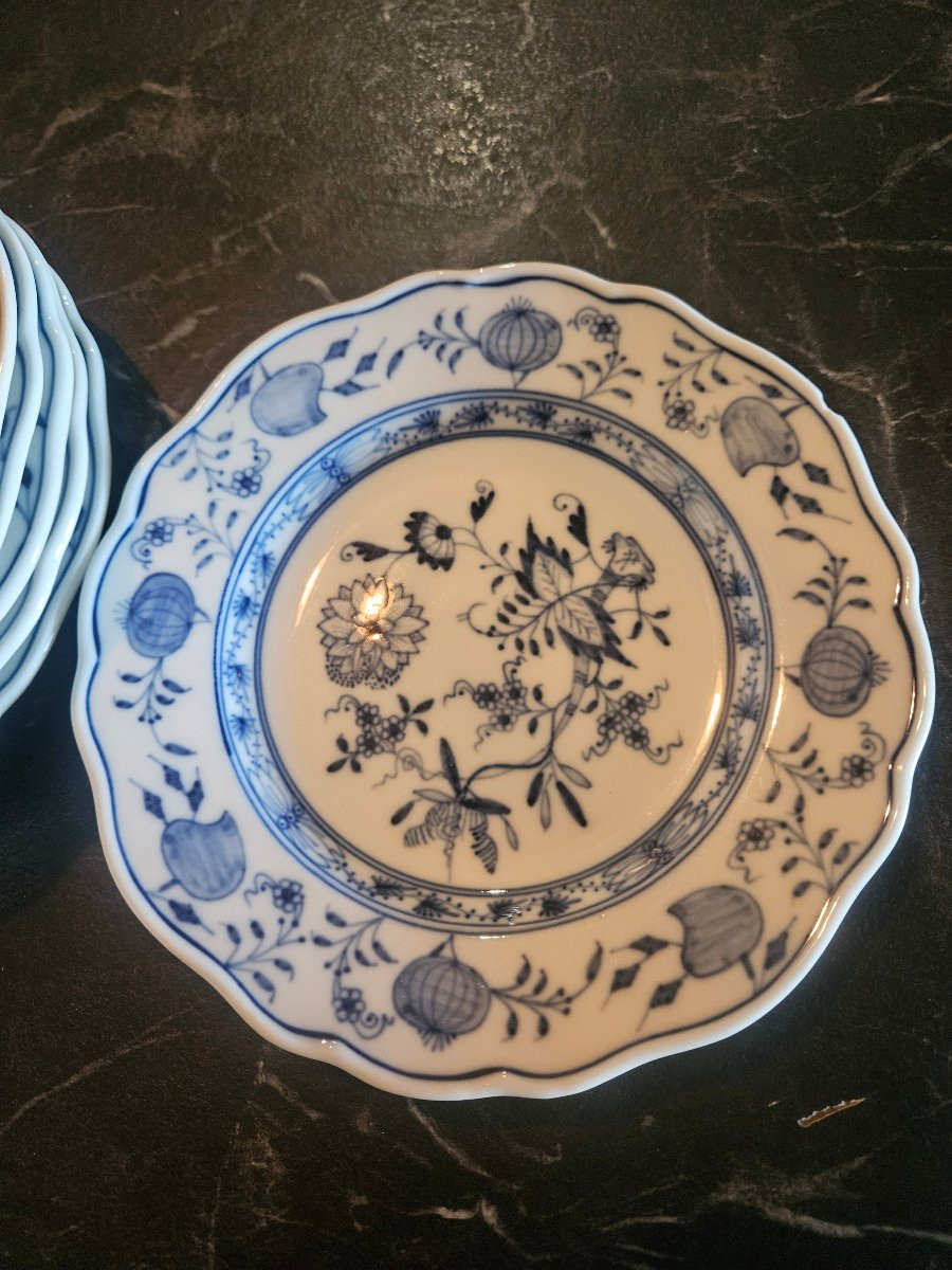  Meissen Porcelain Dessert Plates, Blue Onion Pattern -photo-2