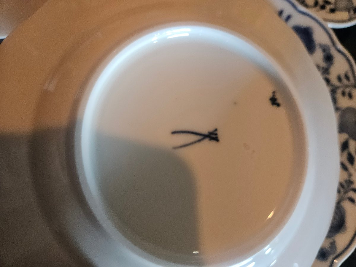  Meissen Porcelain Dessert Plates, Blue Onion Pattern -photo-6