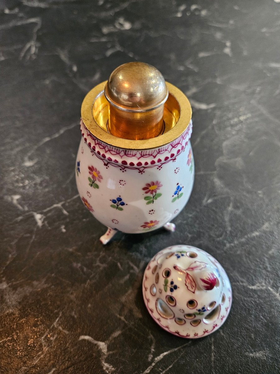 Sèvres Porcelain Perfume Burner-photo-5