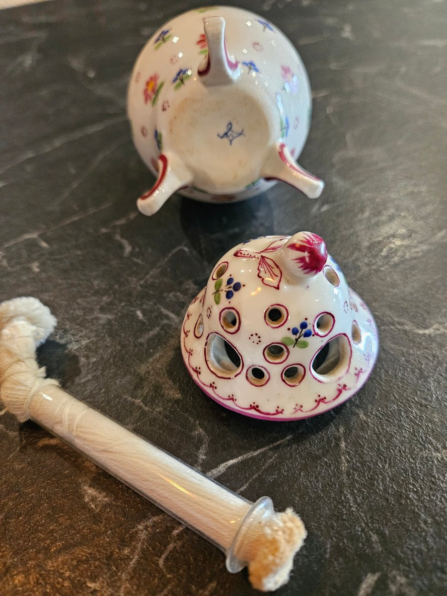Sèvres Porcelain Perfume Burner-photo-6