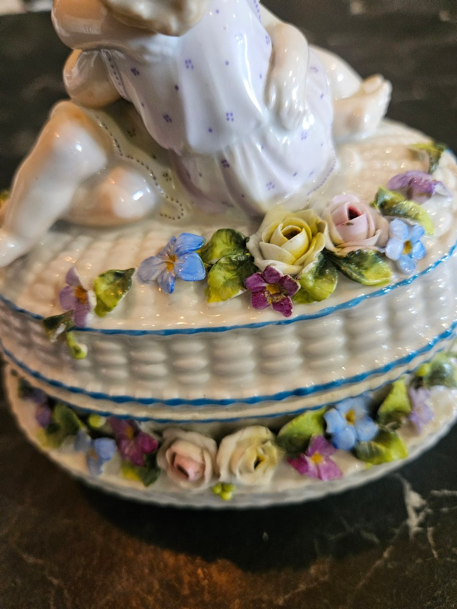 Candy Box In Fine Porcelain-photo-7