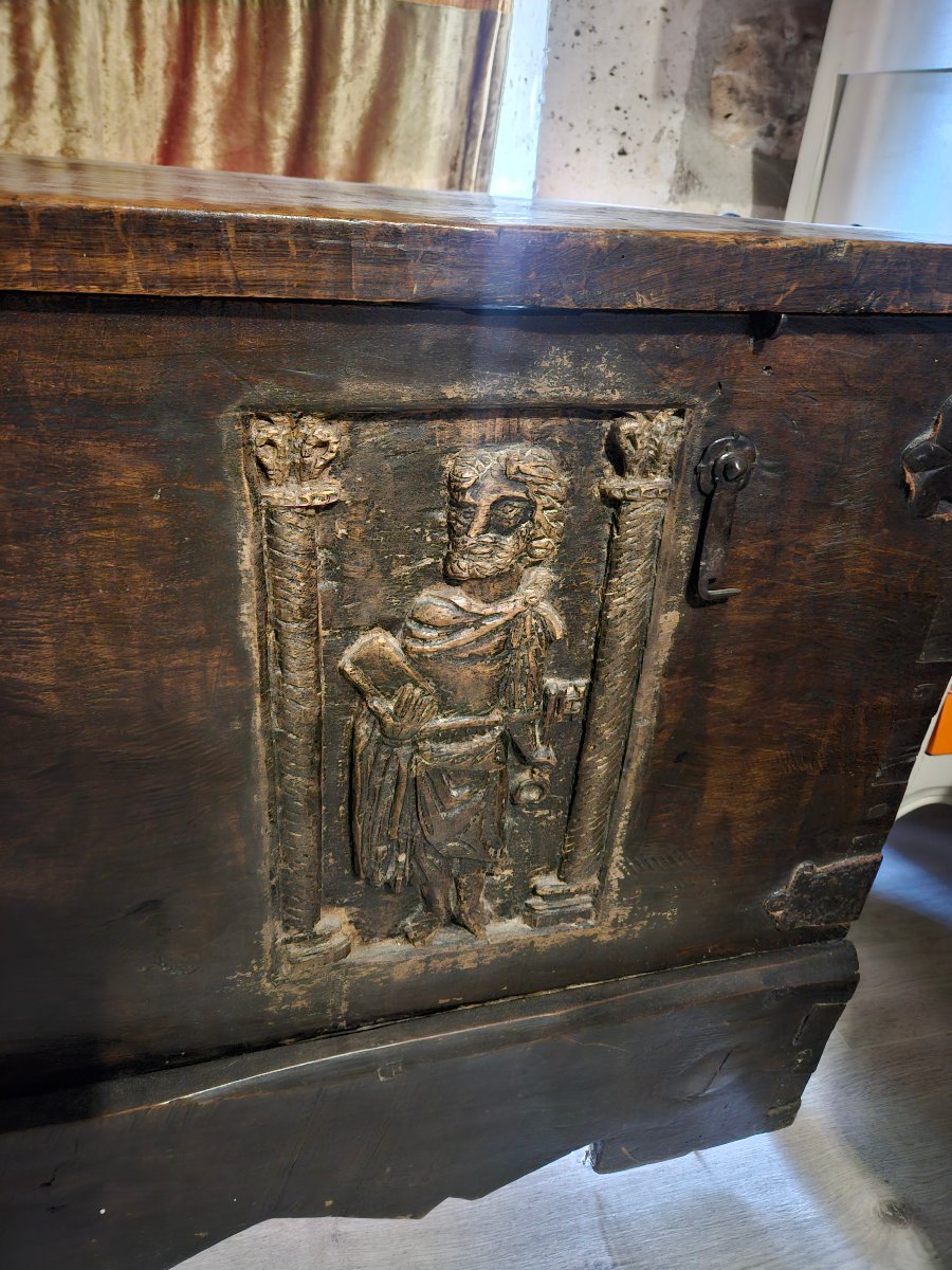 Religious-themed "haute Epoque" Oak Chest -photo-7
