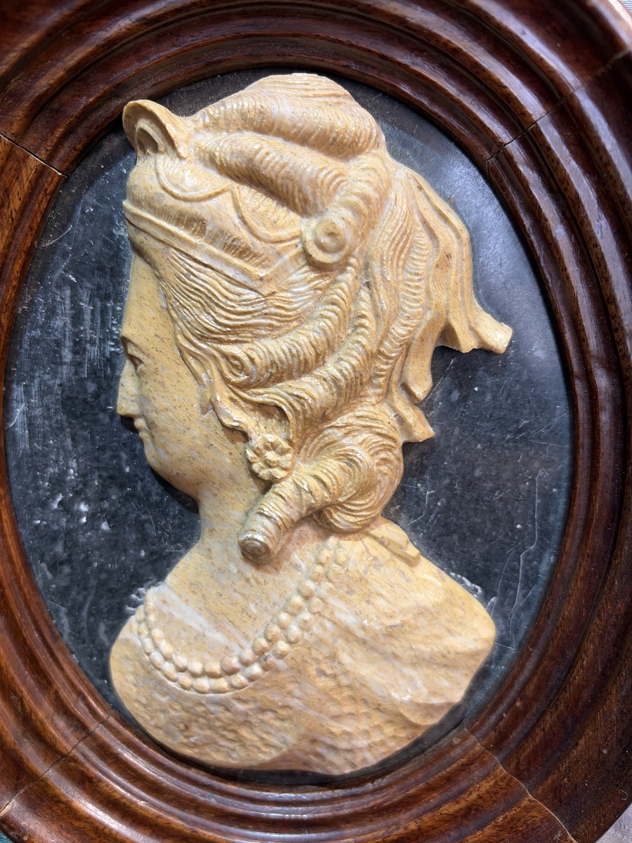 Pair Of Louis XVI And Marie-antoinette Medallions-photo-4