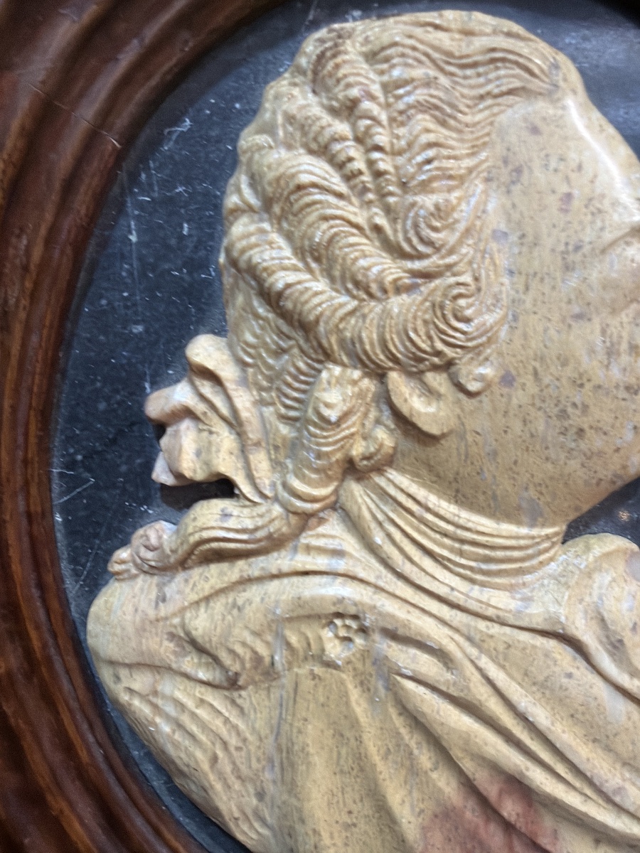 Pair Of Louis XVI And Marie-antoinette Medallions-photo-3